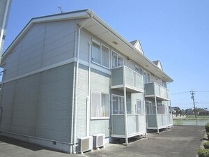 メゾンロイヤル　Ａ棟外観写真