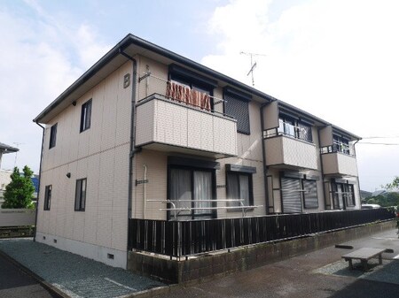 ハートヒルズ中川 B棟外観写真