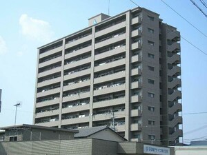 サーパス黒田３０３号外観写真