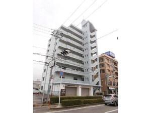 スカイヴィラ太田外観写真