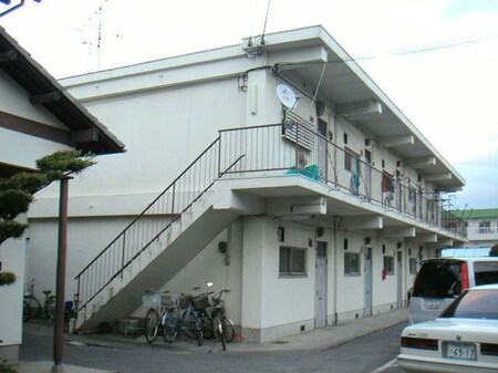 津秦マンション外観写真