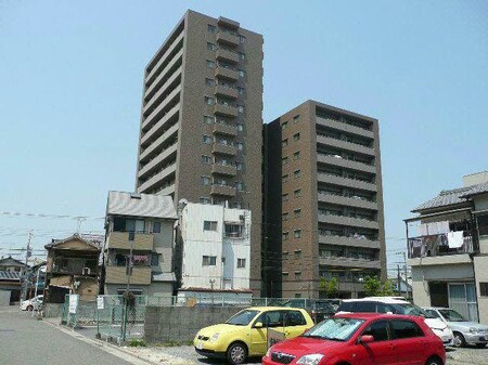 サーパス太田６０５号外観写真