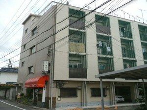 入山マンション外観写真