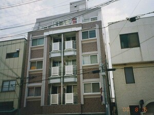 Ｋ．Ｎ．マンション外観写真