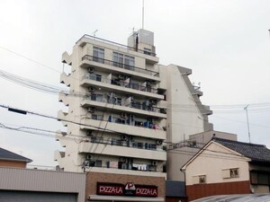 ヌーベル新中外観写真