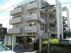 小松原マンション外観写真