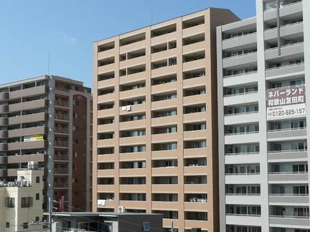 グラン・ノーブル和歌山友田町２０４号外観写真