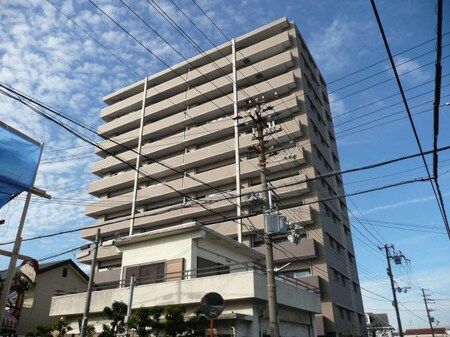 アルファステイツ土佐町７０３号外観写真