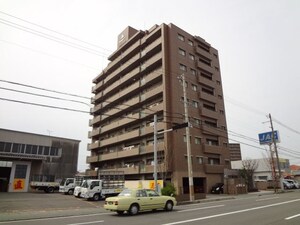 サーパス舟津町９０２号外観写真