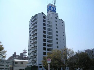 ３００４パリ・シャトー本町外観写真