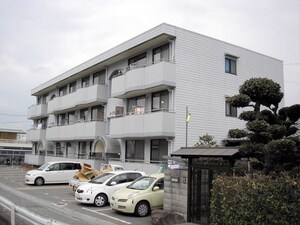 ルーブル前田外観写真