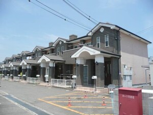 カルムガーデン岩出外観写真