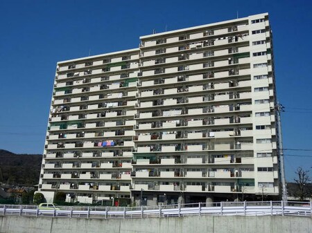 水鉄ガーデンパレス岩出1103外観写真