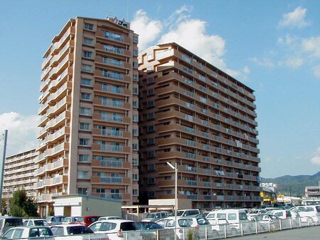 サンライズマンション岩出１０ ２０２号外観写真
