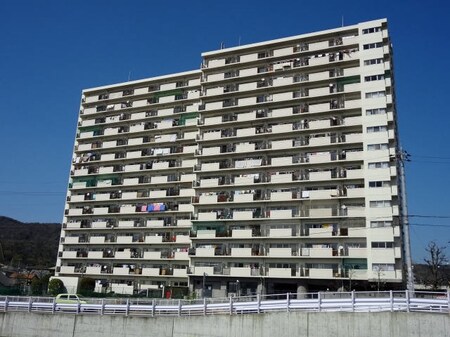 水鉄ガーデンパレス岩出５０３号外観写真