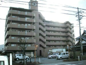 シャルマンフジ岩出壱番館３０３号外観写真