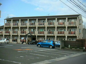 コーポ三沢外観写真