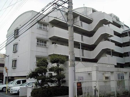 グランドハイツ榎原１０１号外観写真