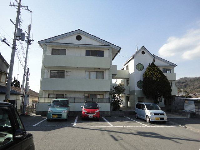 ファミール六十谷