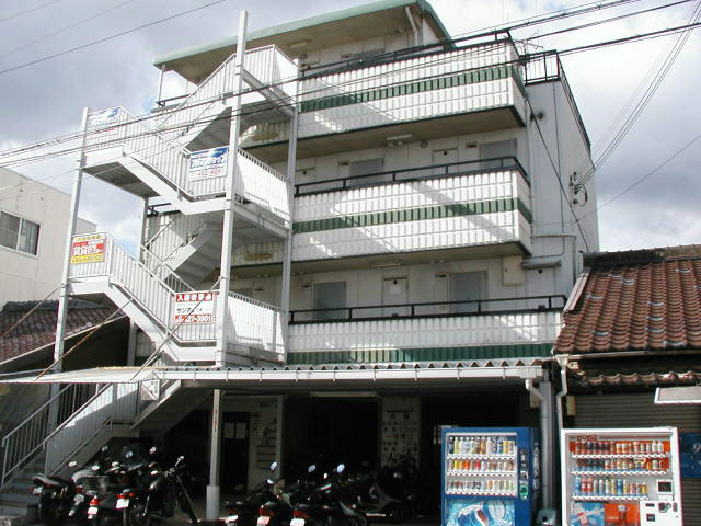 駅前ビル