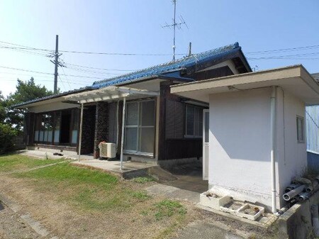 香良洲町貸家外観写真