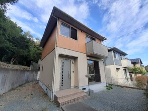 津市半田戸建て外観写真