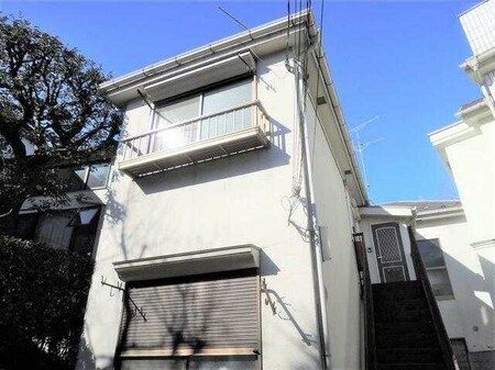 テラス丸山　２０２号室外観写真