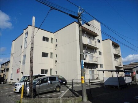 ハイツ中野山外観写真