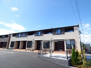クレスト　レジデンス１外観写真