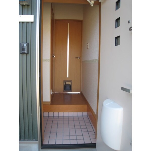 玄関(同部屋タイプ・現状優先)