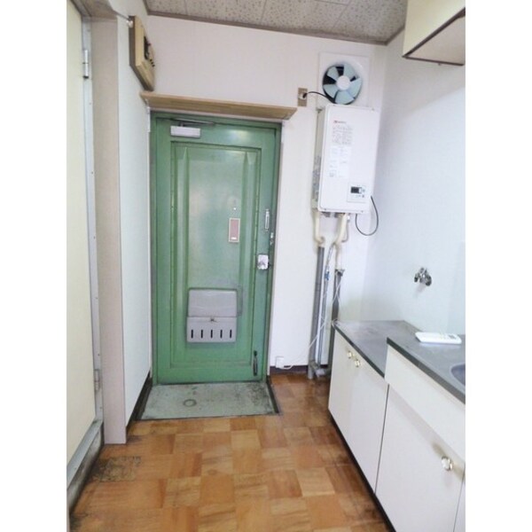 玄関(現状優先)