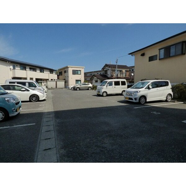 駐車場(現状優先)