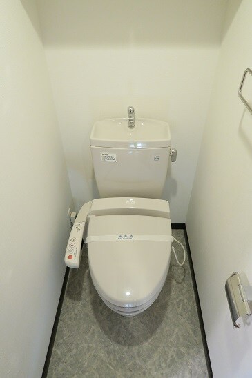 物件内観写真12　(トイレ)