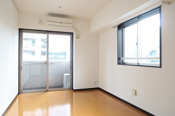 物件内観写真13　(洋室)