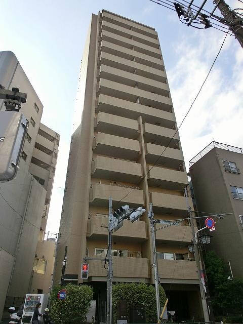 物件外観写真1　(レジディア町屋の外観です)