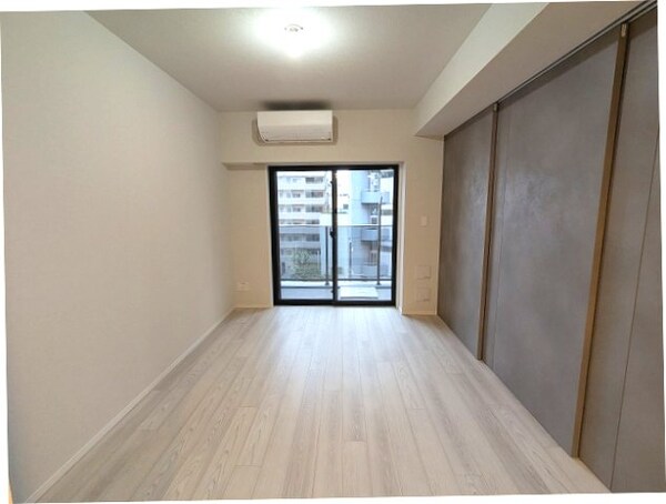 建物設備(エアコン2台付、リビングには高性能エアコン、インターネットW)