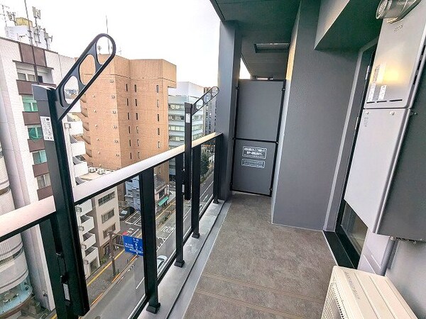 バルコニー(9Fバルコニー、南向き上層階は日当り眺望良好、洗濯物干せます)