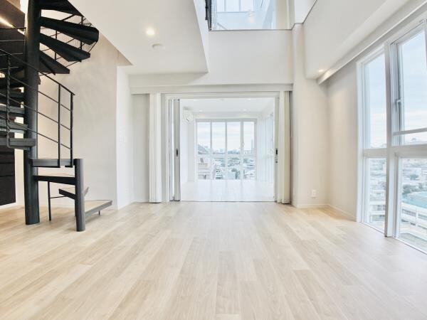 物件内観写真14　(ラウンジ)