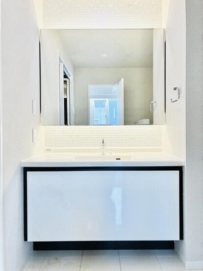 物件内観写真18　(洗面)