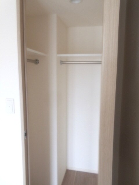 物件内観写真11　(ウォークインクローゼットです)