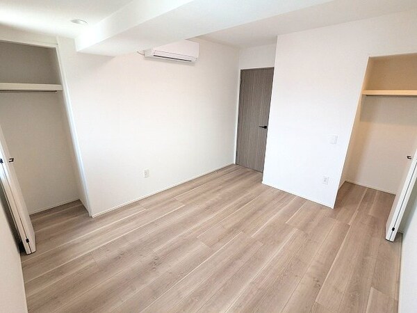 建物設備(7帖洋室、インターネット無料、ウォークインクローゼットとクロ)