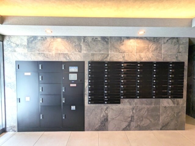 物件内観写真14　(宅配BOXです)