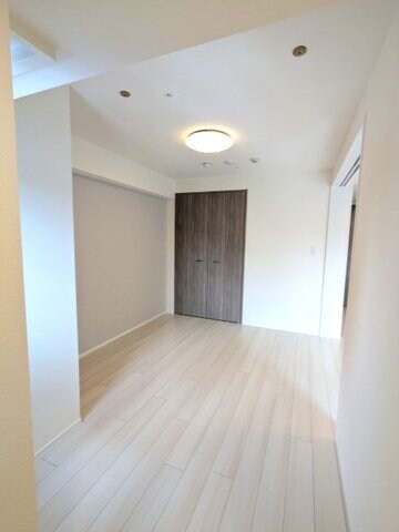 物件内観写真27　(7.2帖洋室、エアコン・照明・クローゼット付、取り外し可能な)