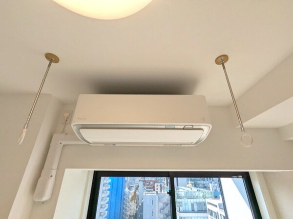 建物設備(洋室に取り外し可能な室内物干し設備付きです)