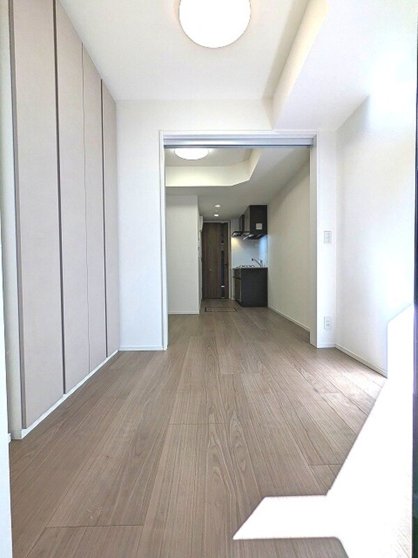 内装他(インターネット無料、床暖房、照明付き、床下収納付きです)