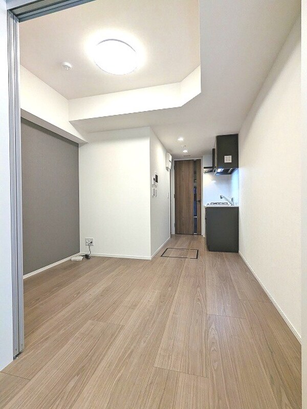 建物設備(インターネット無料、床暖房、照明付き、床下収納付きです)