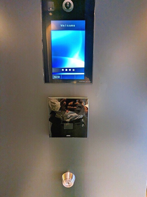 物件内観写真14　(タッチキーのＴＶモニター付きオートロックセキュリティです)