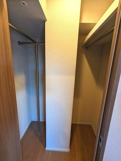物件内観写真10　(ウォークインクローゼット)