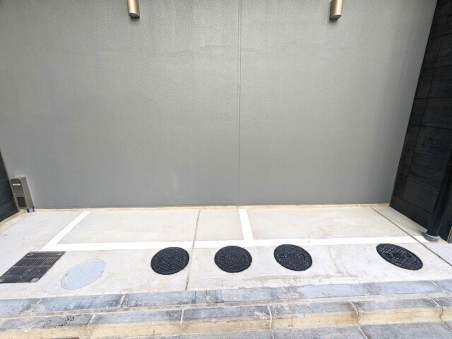 物件内観写真29　(バイク置場)