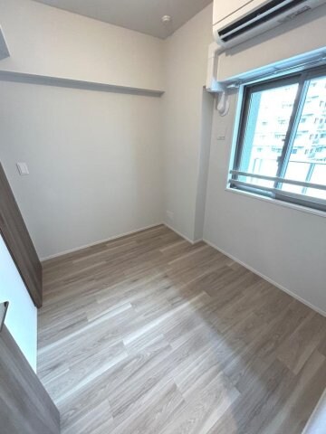 物件内観写真7　(4帖洋室)